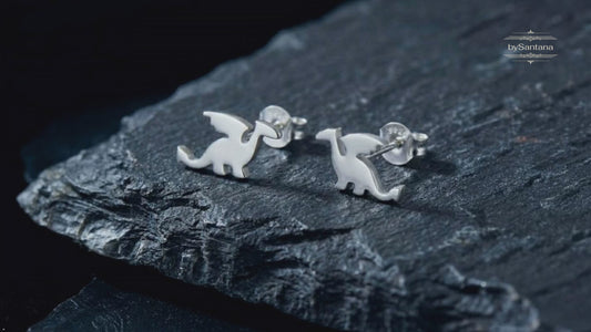 Product overview of silver dragon stud earrings